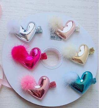INS Pompom hearts clip P02